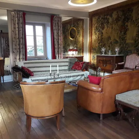 招待所 Des Perrieres