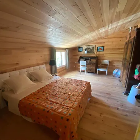 Guest house Des Perrieres 3*