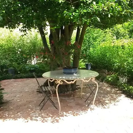 Des Perrieres Πανσιόν