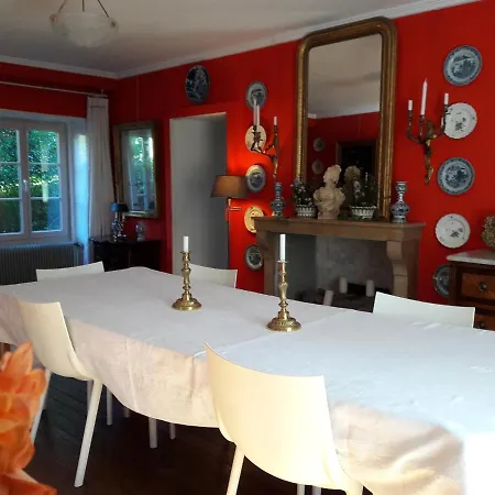Konukevi Des Perrieres Dijon